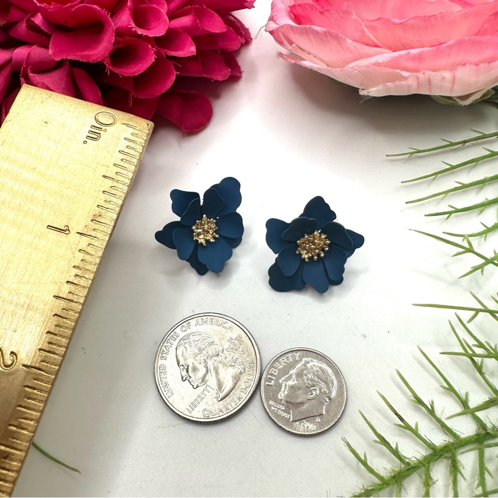 NEW⚜️Deep Blue Cherry Blossom Flower Earrings - Picture 5 of 6